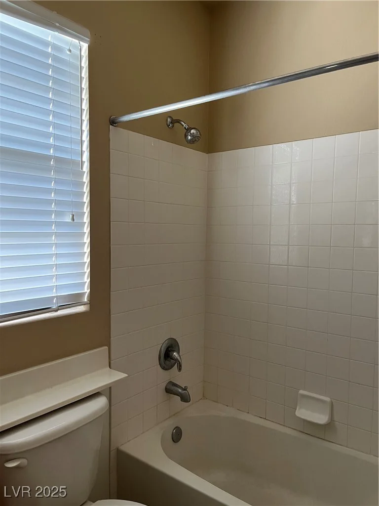 2461 Brooklyn Bridge, Las Vegas, NV 89135