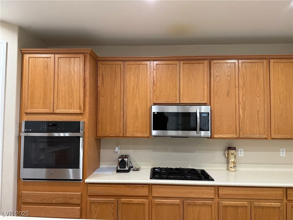 2461 Brooklyn Bridge, Las Vegas, NV 89135