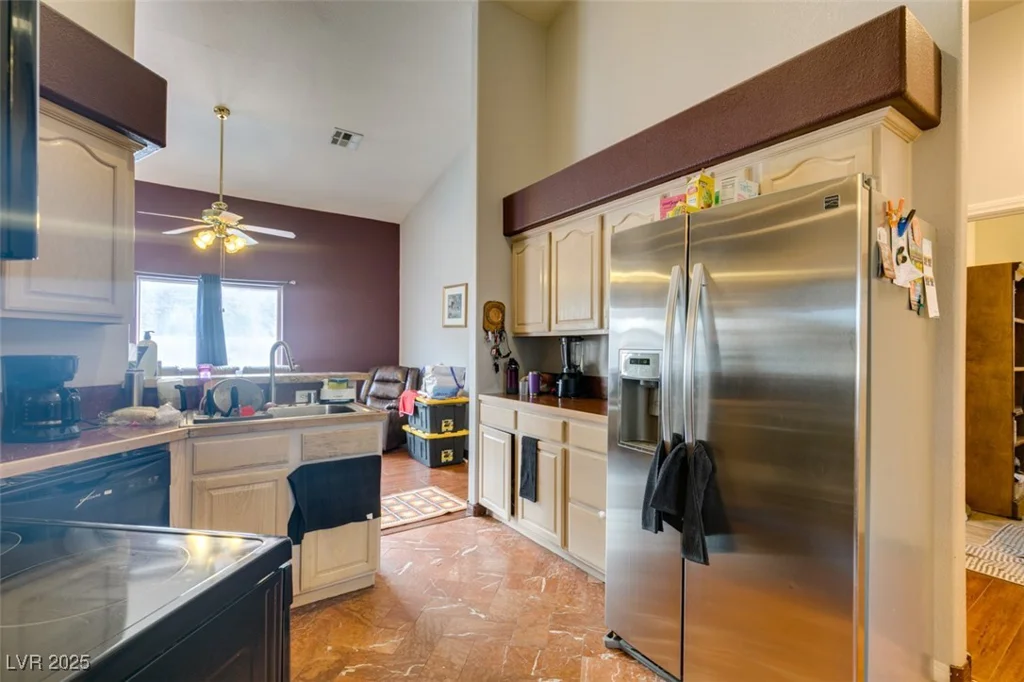 1860 Racine, Las Vegas, NV 89156