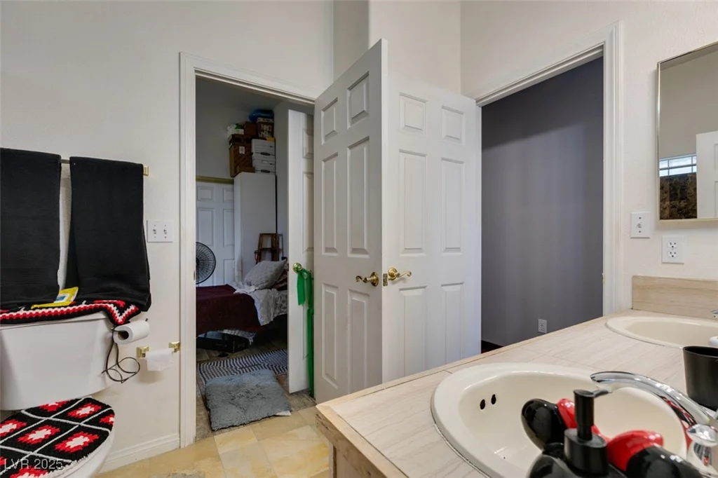 1860 Racine, Las Vegas, NV 89156