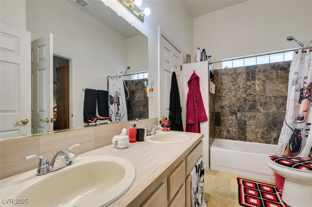 1860 Racine, Las Vegas, NV 89156