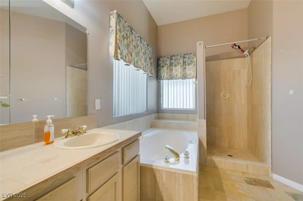 1860 Racine, Las Vegas, NV 89156
