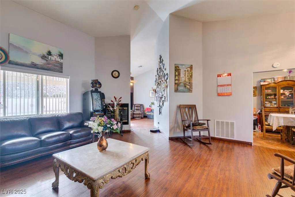 1860 Racine, Las Vegas, NV 89156