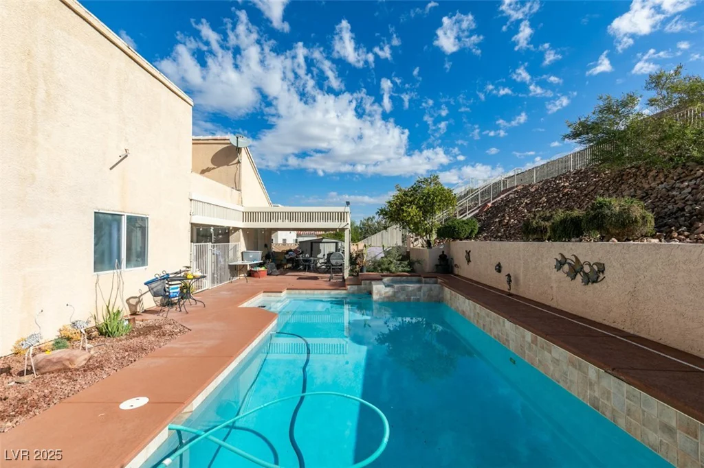 1860 Racine, Las Vegas, NV 89156