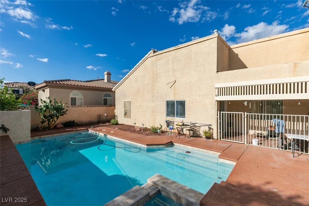 1860 Racine, Las Vegas, NV 89156