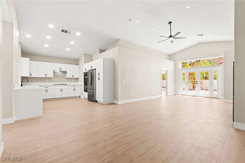 3720 Coleman, North Las Vegas, NV 89032