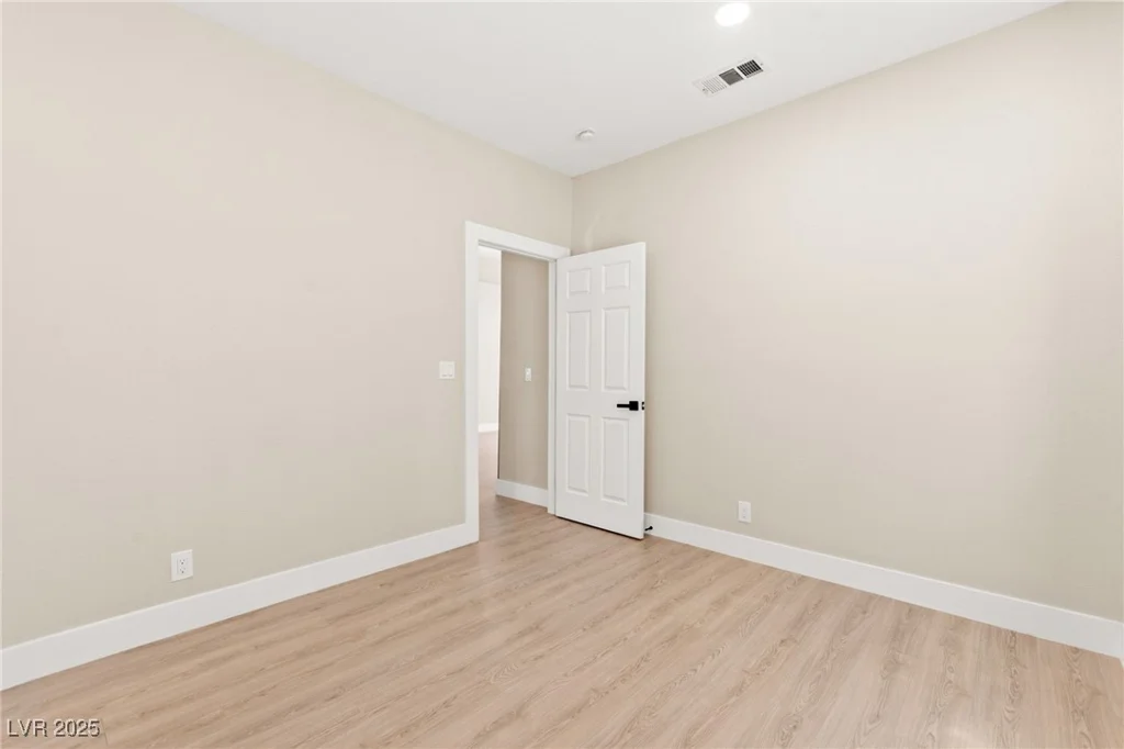 3720 Coleman, North Las Vegas, NV 89032