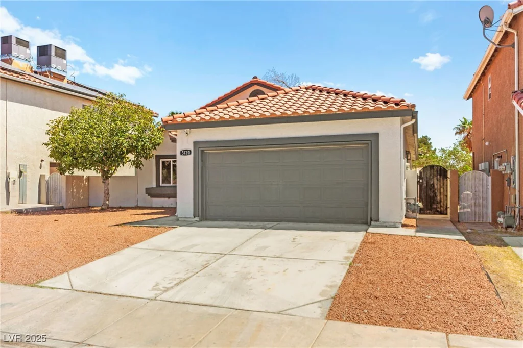 3720 Coleman, North Las Vegas, NV 89032