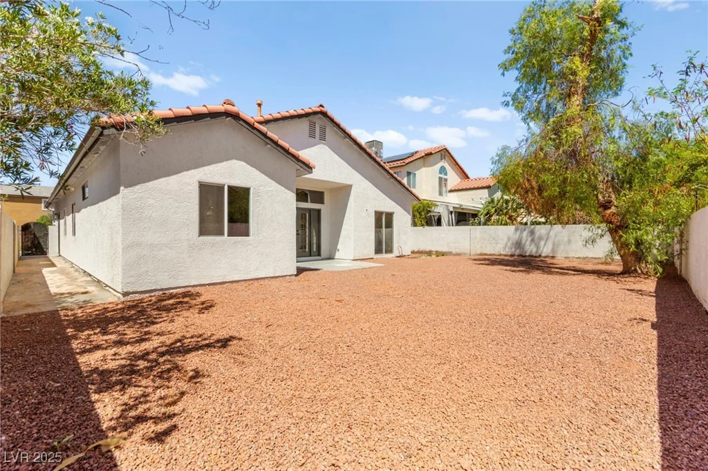 3720 Coleman, North Las Vegas, NV 89032