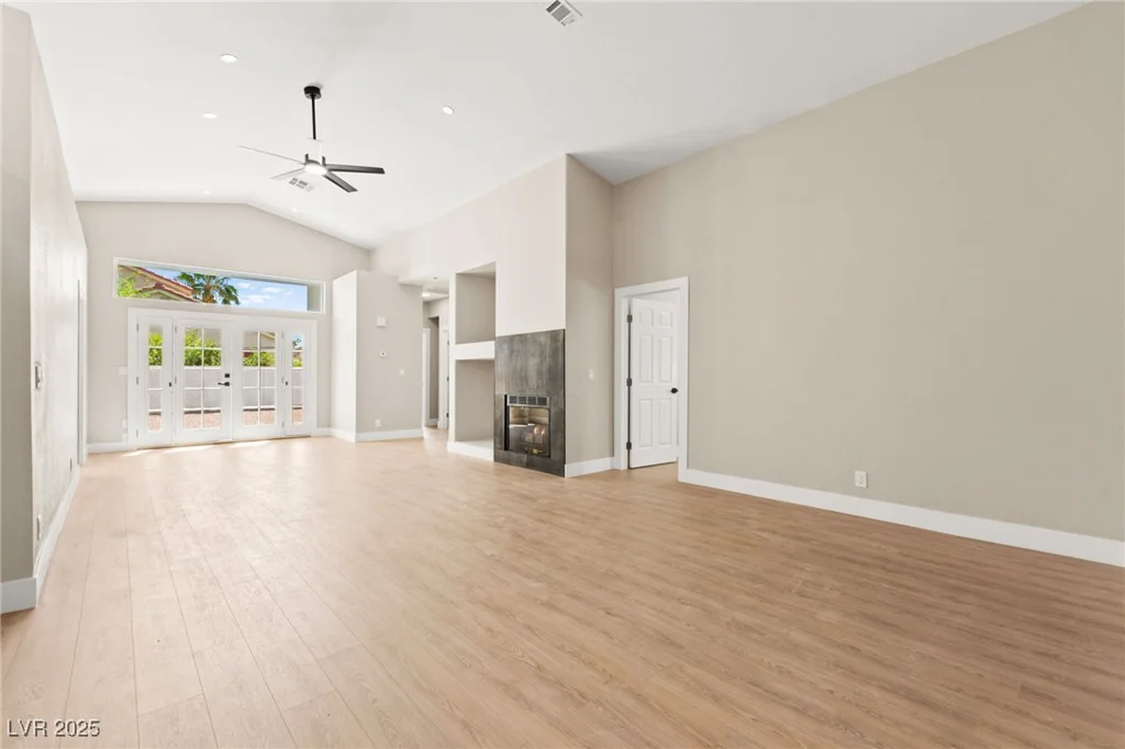 3720 Coleman, North Las Vegas, NV 89032