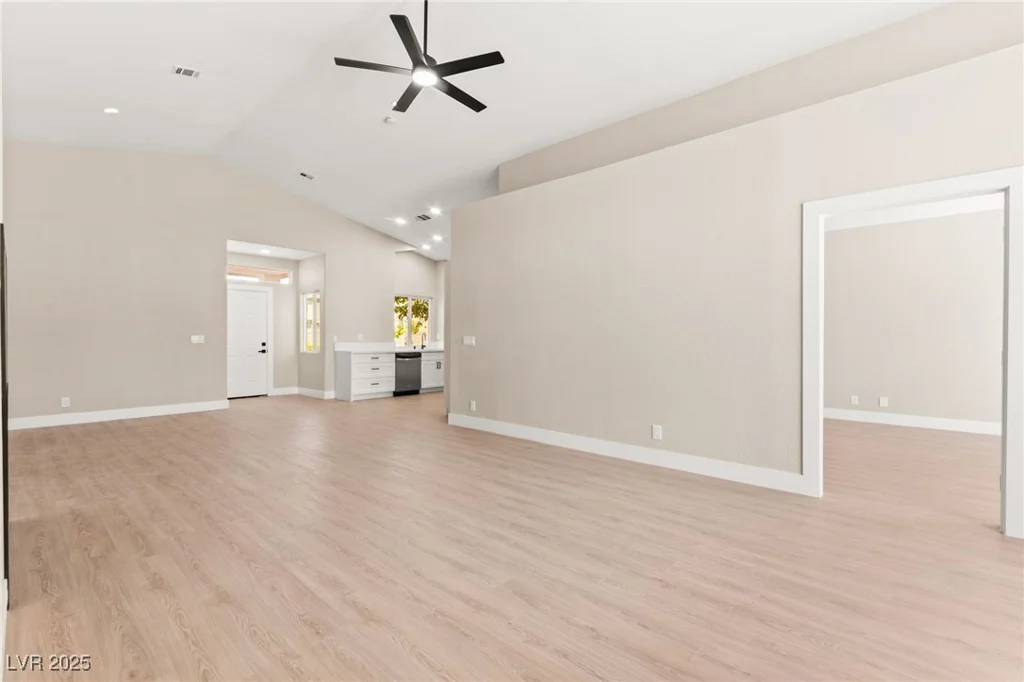 3720 Coleman, North Las Vegas, NV 89032