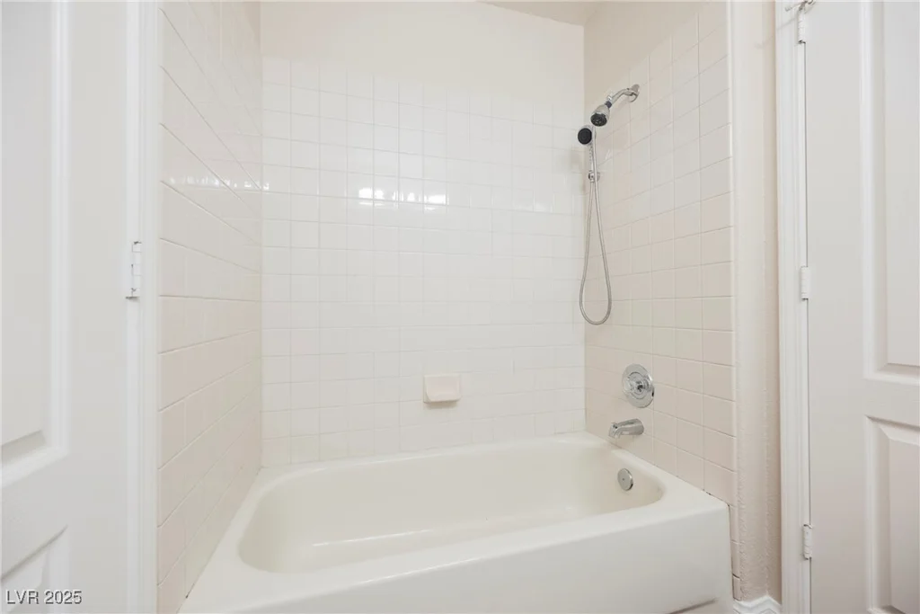 8609 Mirada Del Sol, Las Vegas, NV 89128