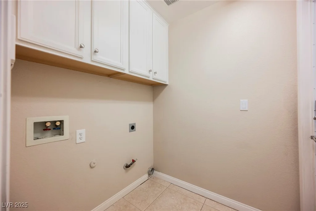 8609 Mirada Del Sol, Las Vegas, NV 89128