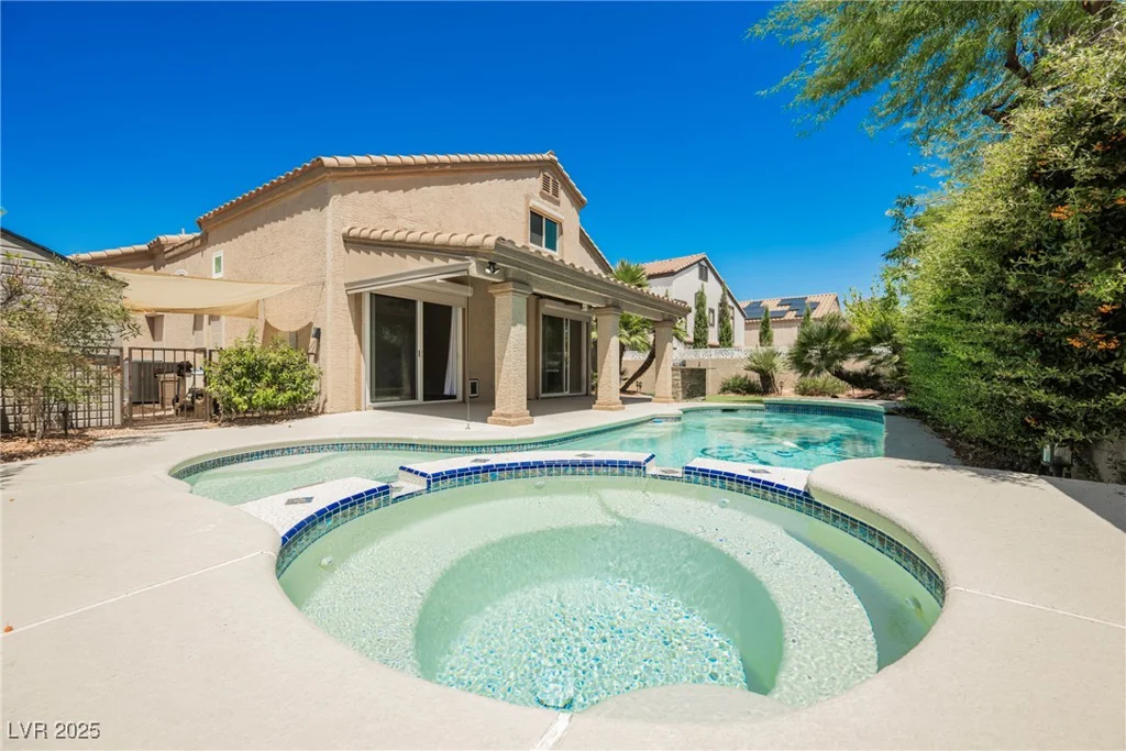 8609 Mirada Del Sol, Las Vegas, NV 89128