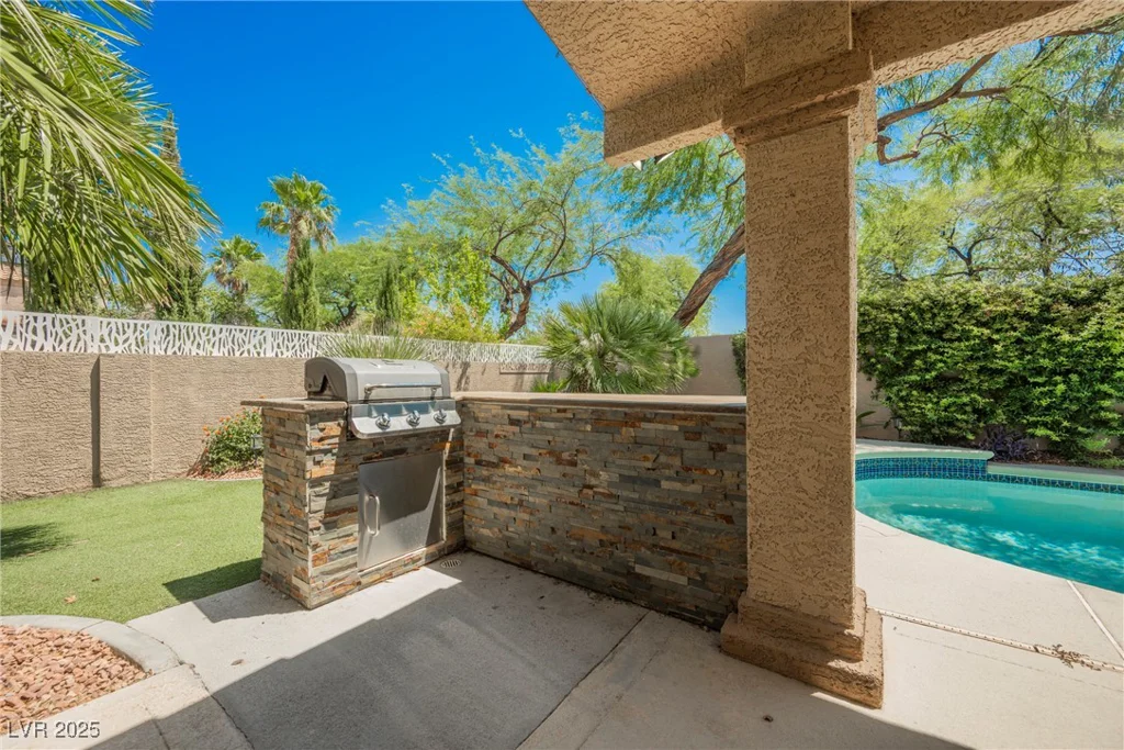 8609 Mirada Del Sol, Las Vegas, NV 89128