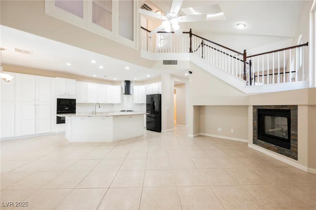 8609 Mirada Del Sol, Las Vegas, NV 89128