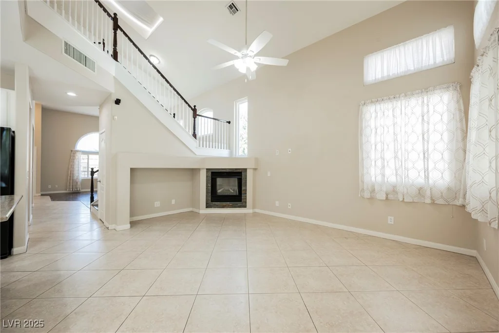 8609 Mirada Del Sol, Las Vegas, NV 89128