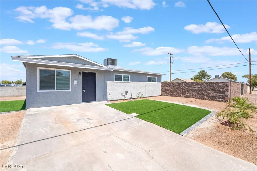 1400 Chestnut, Henderson, NV 89011