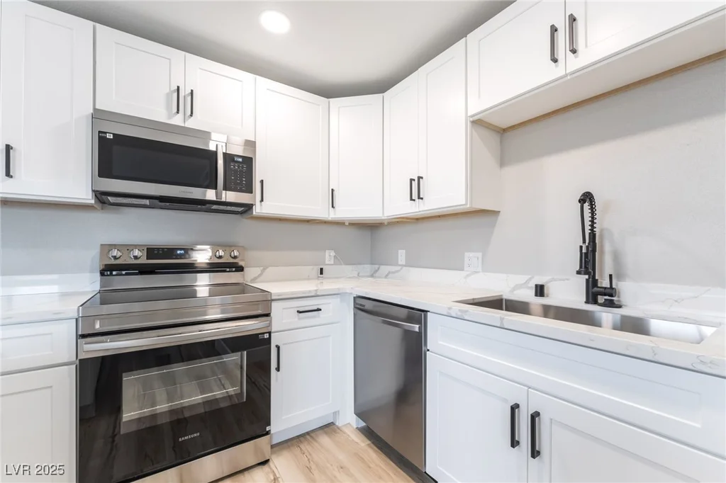 1400 Chestnut, Henderson, NV 89011