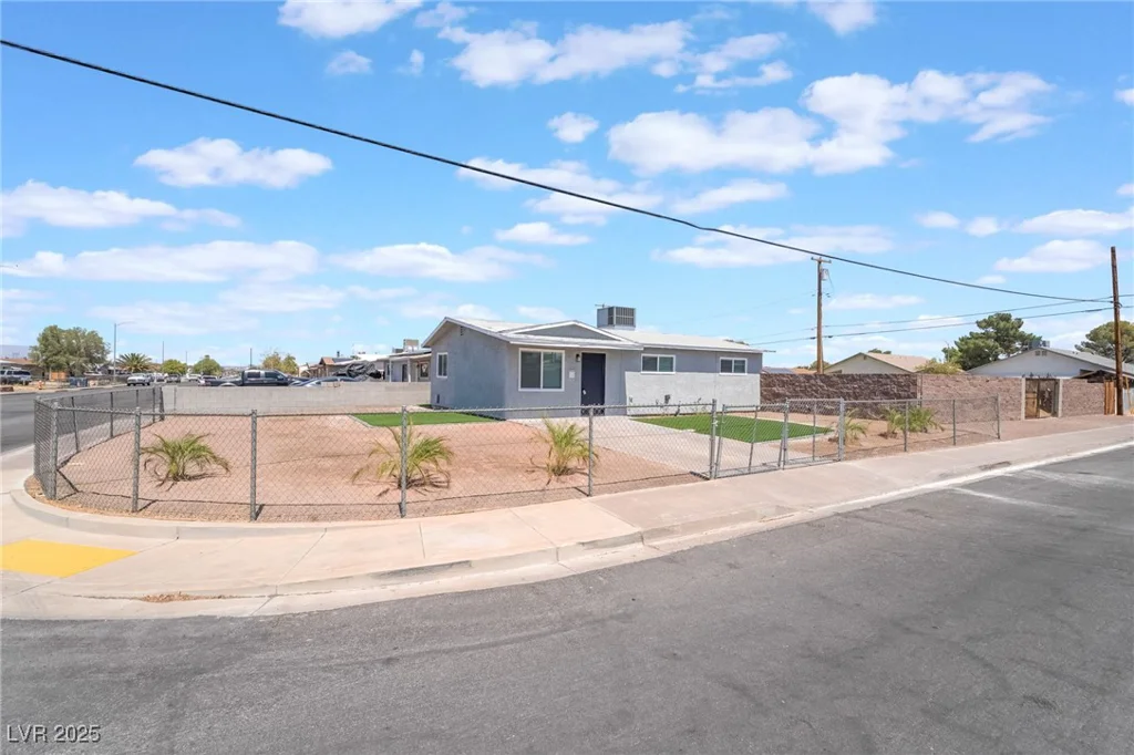 1400 Chestnut, Henderson, NV 89011