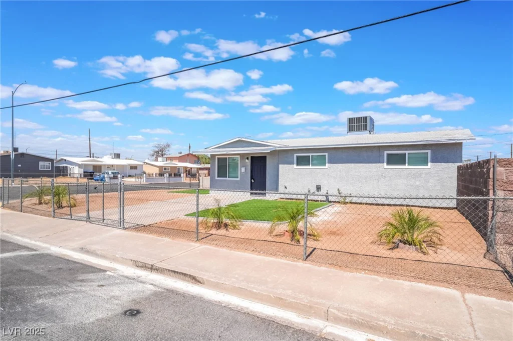 1400 Chestnut, Henderson, NV 89011