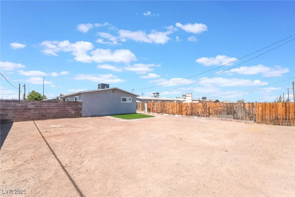1400 Chestnut, Henderson, NV 89011