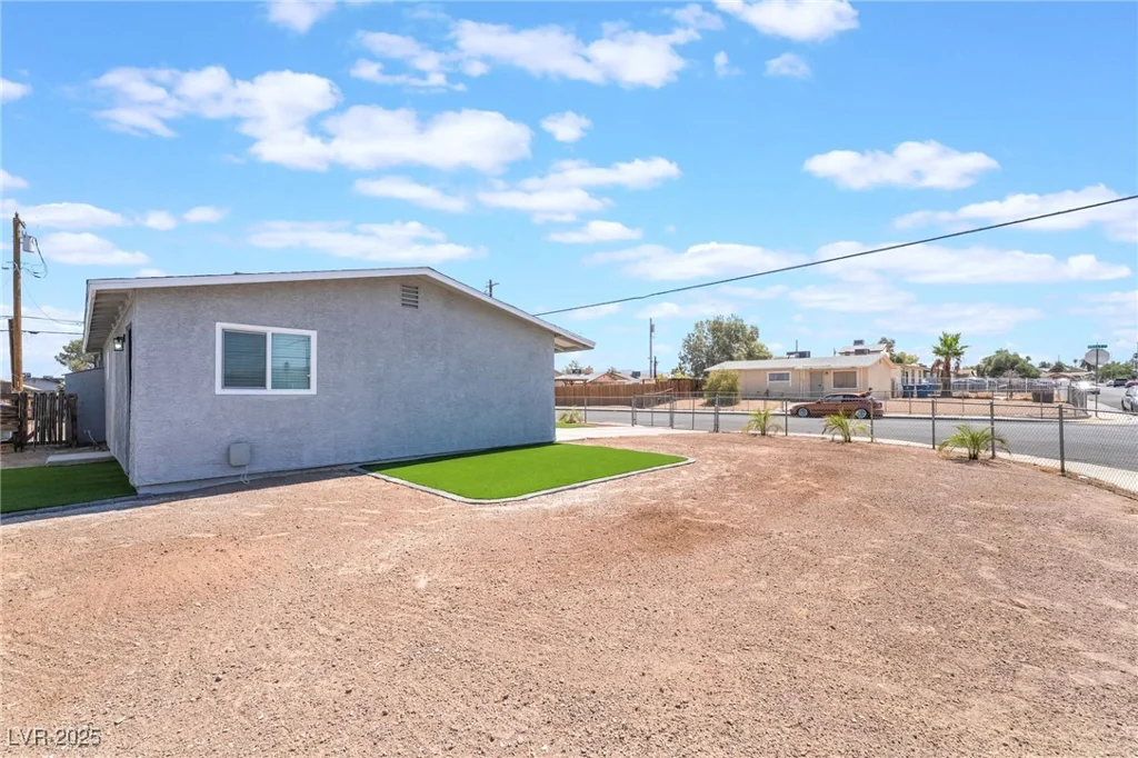 1400 Chestnut, Henderson, NV 89011