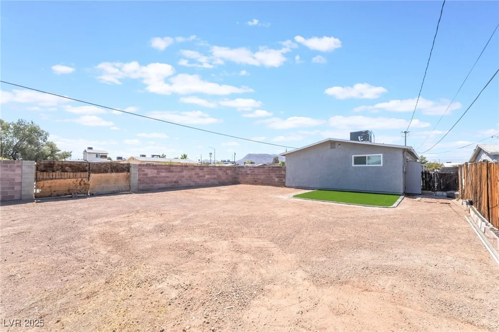 1400 Chestnut, Henderson, NV 89011
