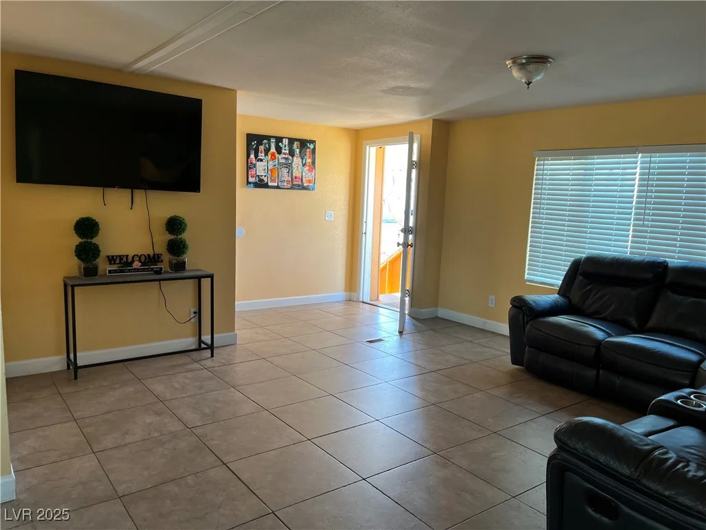 2273 Toiyabe, Las Vegas, NV 89156