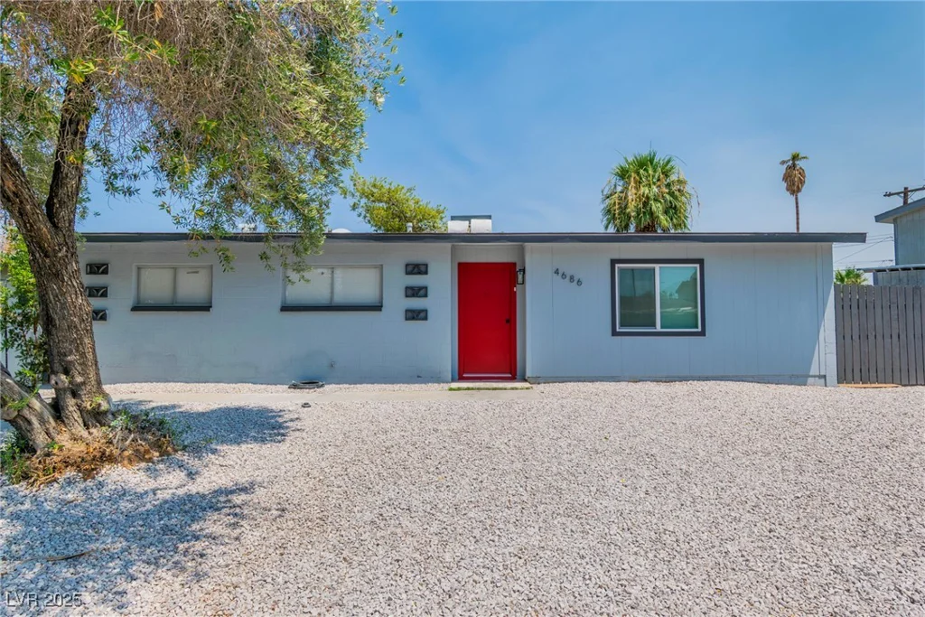 4686 Gabriel, Las Vegas, NV 89121