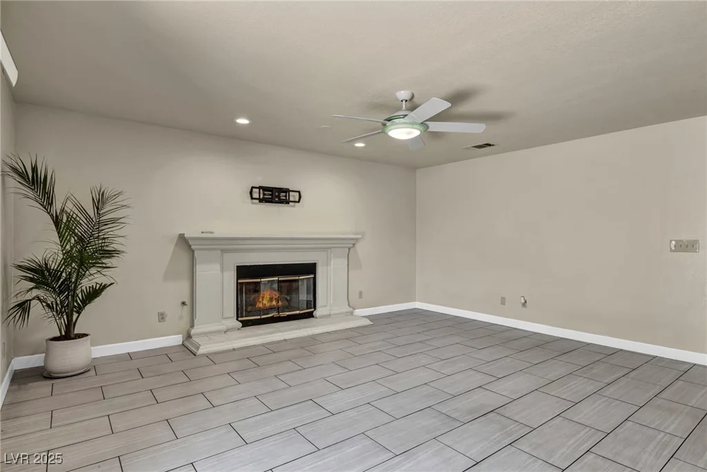 5449 Desert Spring Rd, Las Vegas, NV 89149