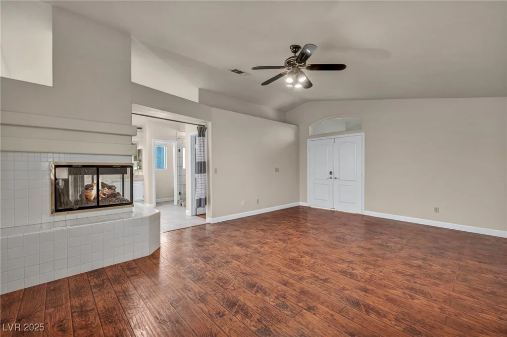 5449 Desert Spring Rd, Las Vegas, NV 89149