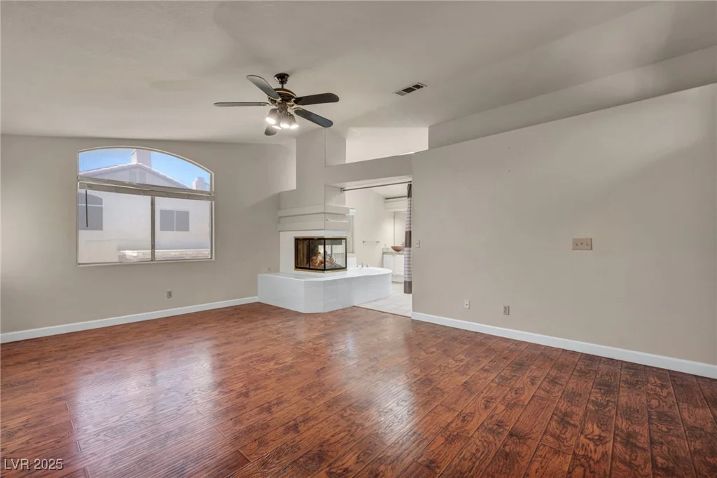 5449 Desert Spring Rd, Las Vegas, NV 89149
