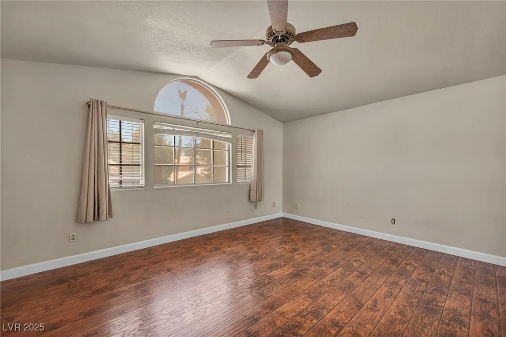 5449 Desert Spring Rd, Las Vegas, NV 89149