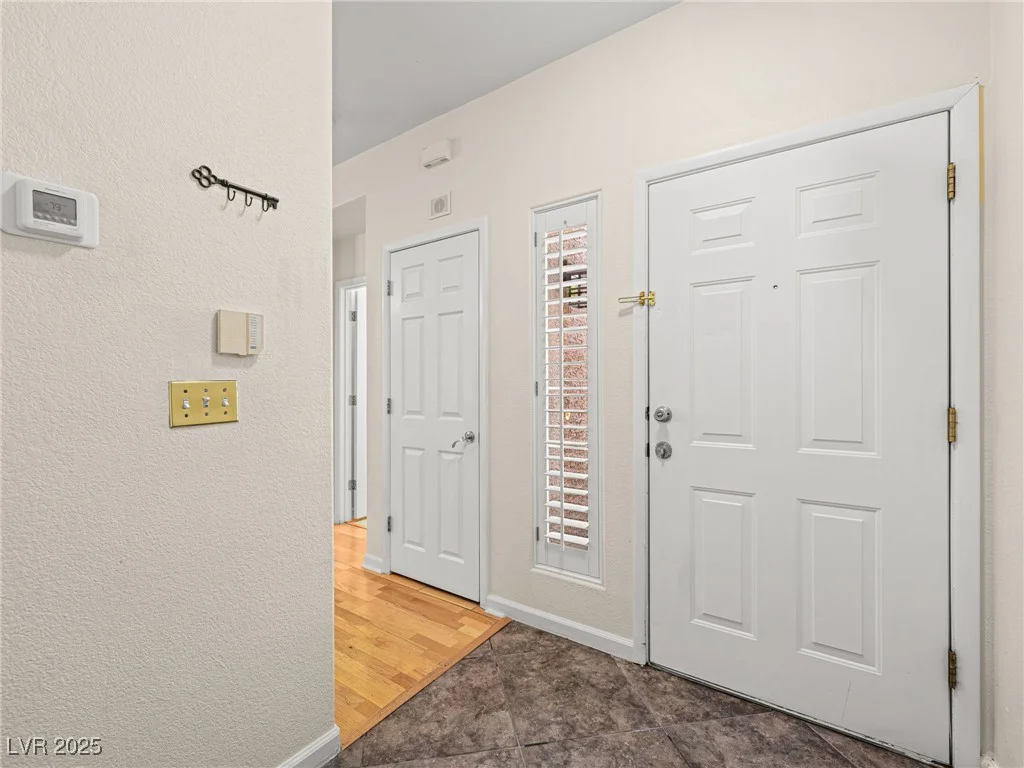 9357 Golden Timber, Las Vegas, NV 89117