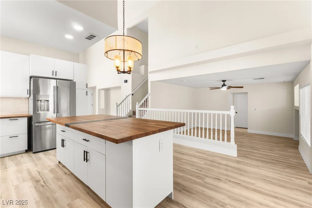 3593 Campbell, Las Vegas, NV 89129
