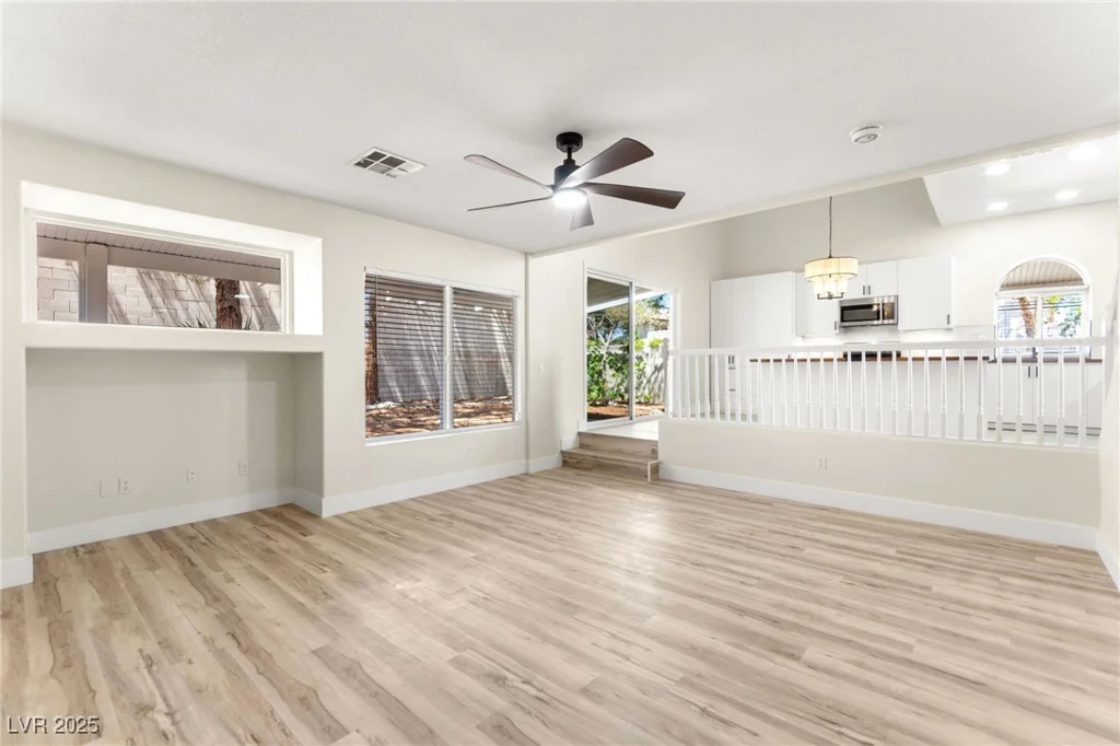 3593 Campbell, Las Vegas, NV 89129