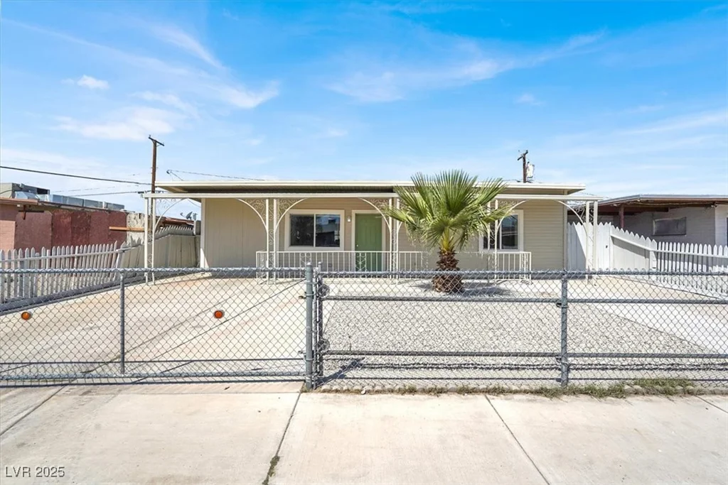 417 Princeton, Las Vegas, NV 89107