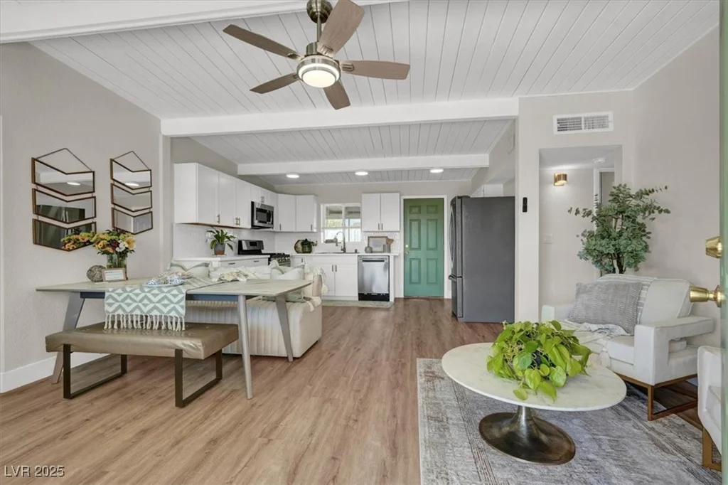417 Princeton, Las Vegas, NV 89107