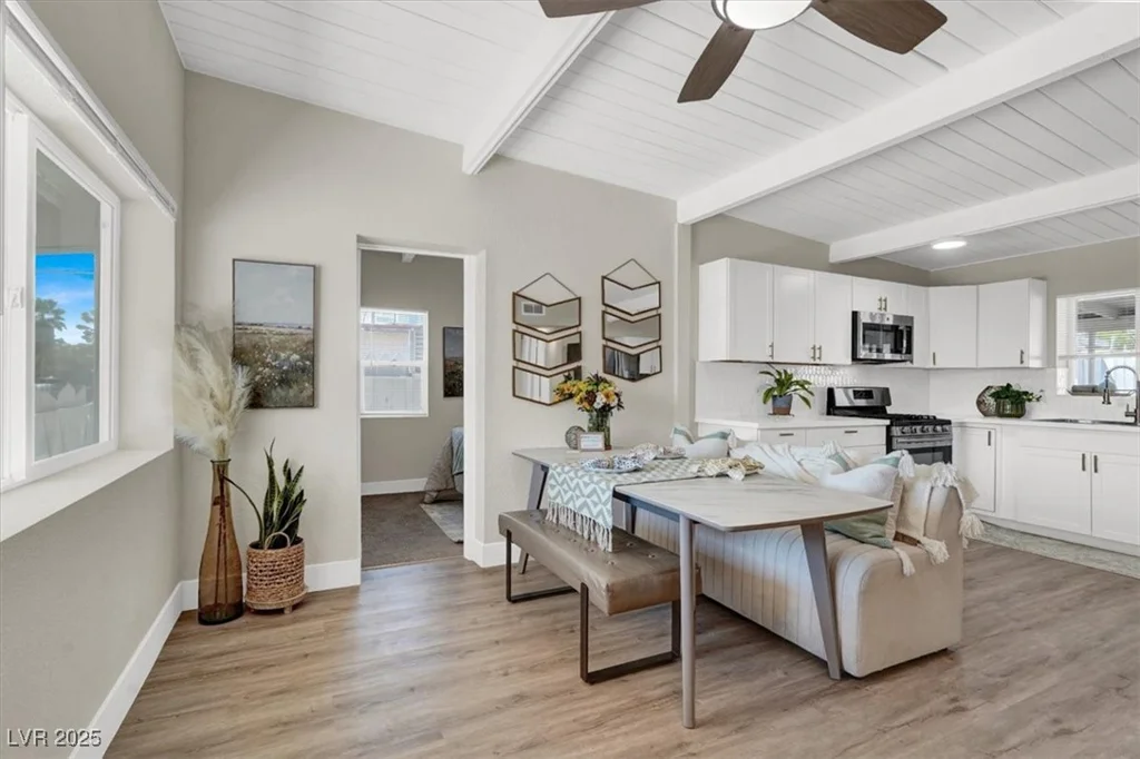 417 Princeton, Las Vegas, NV 89107