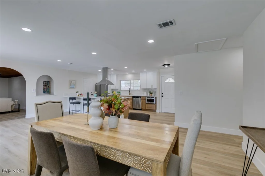 5025 Gowan, Las Vegas, NV 89130