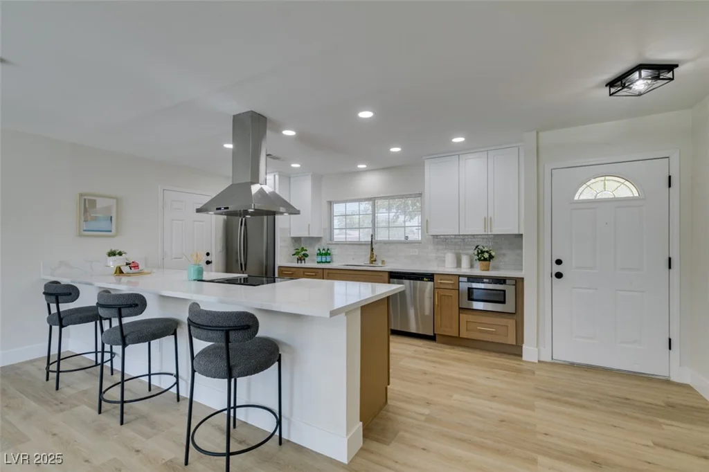 5025 Gowan, Las Vegas, NV 89130