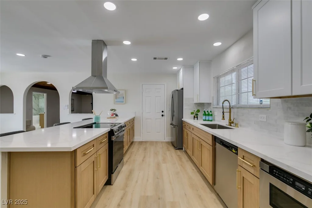 5025 Gowan, Las Vegas, NV 89130