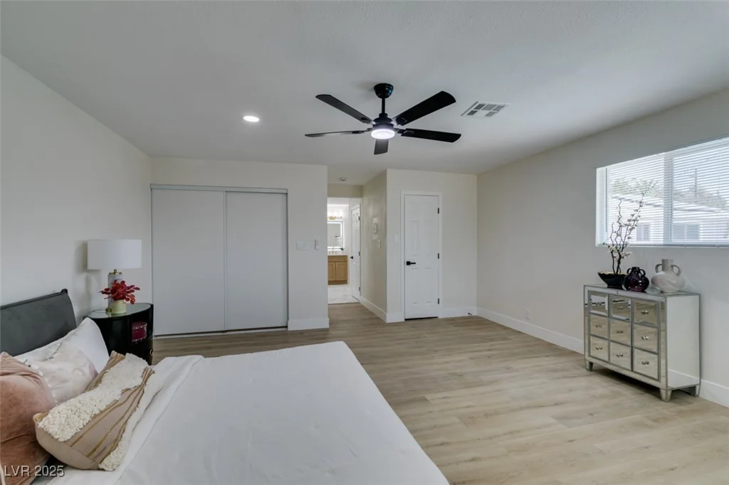 5025 Gowan, Las Vegas, NV 89130