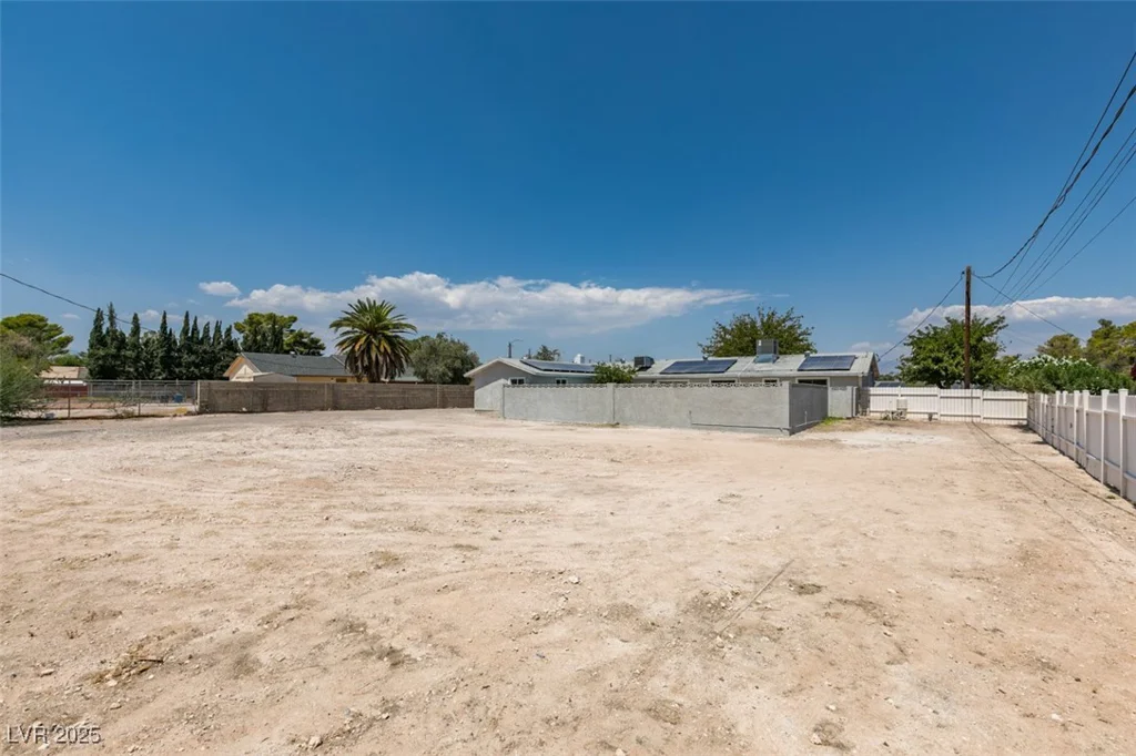 5025 Gowan, Las Vegas, NV 89130
