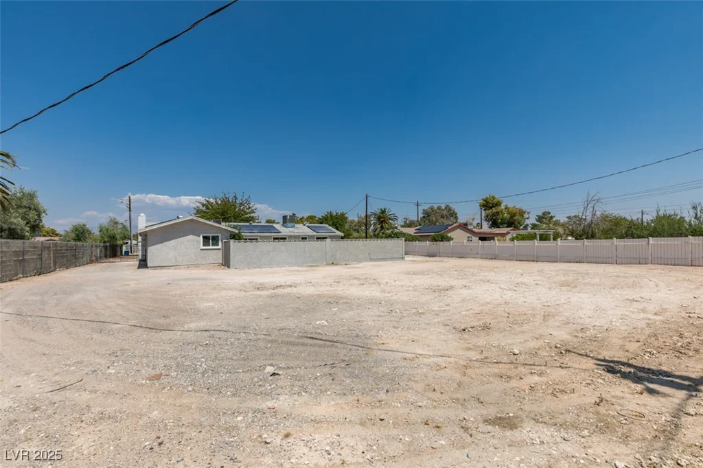 5025 Gowan, Las Vegas, NV 89130