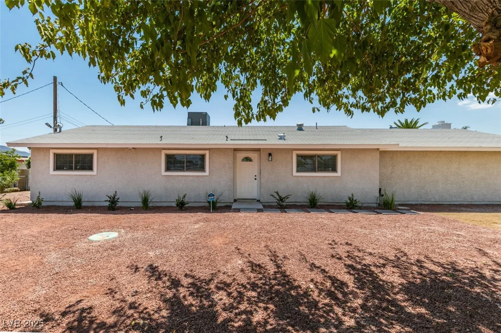 5025 Gowan, Las Vegas, NV 89130