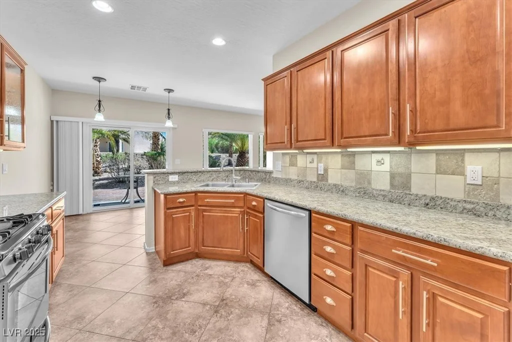 7828 Widewing, North Las Vegas, NV 89084