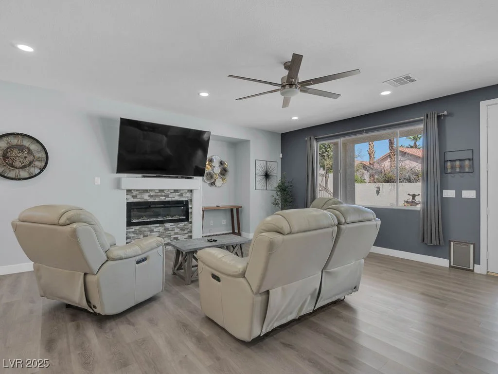 284 Sunstar, Henderson, NV 89012