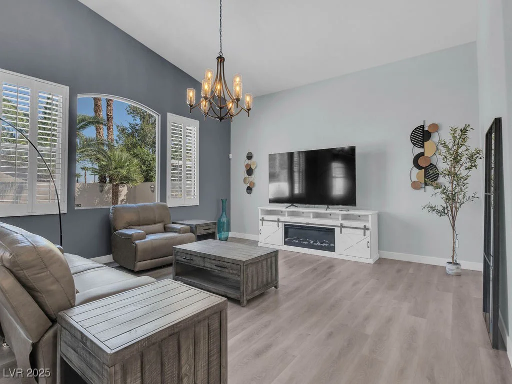 284 Sunstar, Henderson, NV 89012